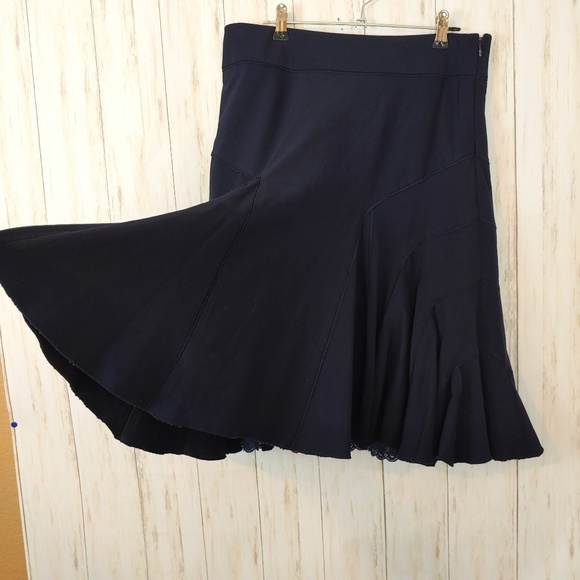 ANTHROPOLOGIE Odille Ruffle Skirt Size 6 - Picture 2 of 4